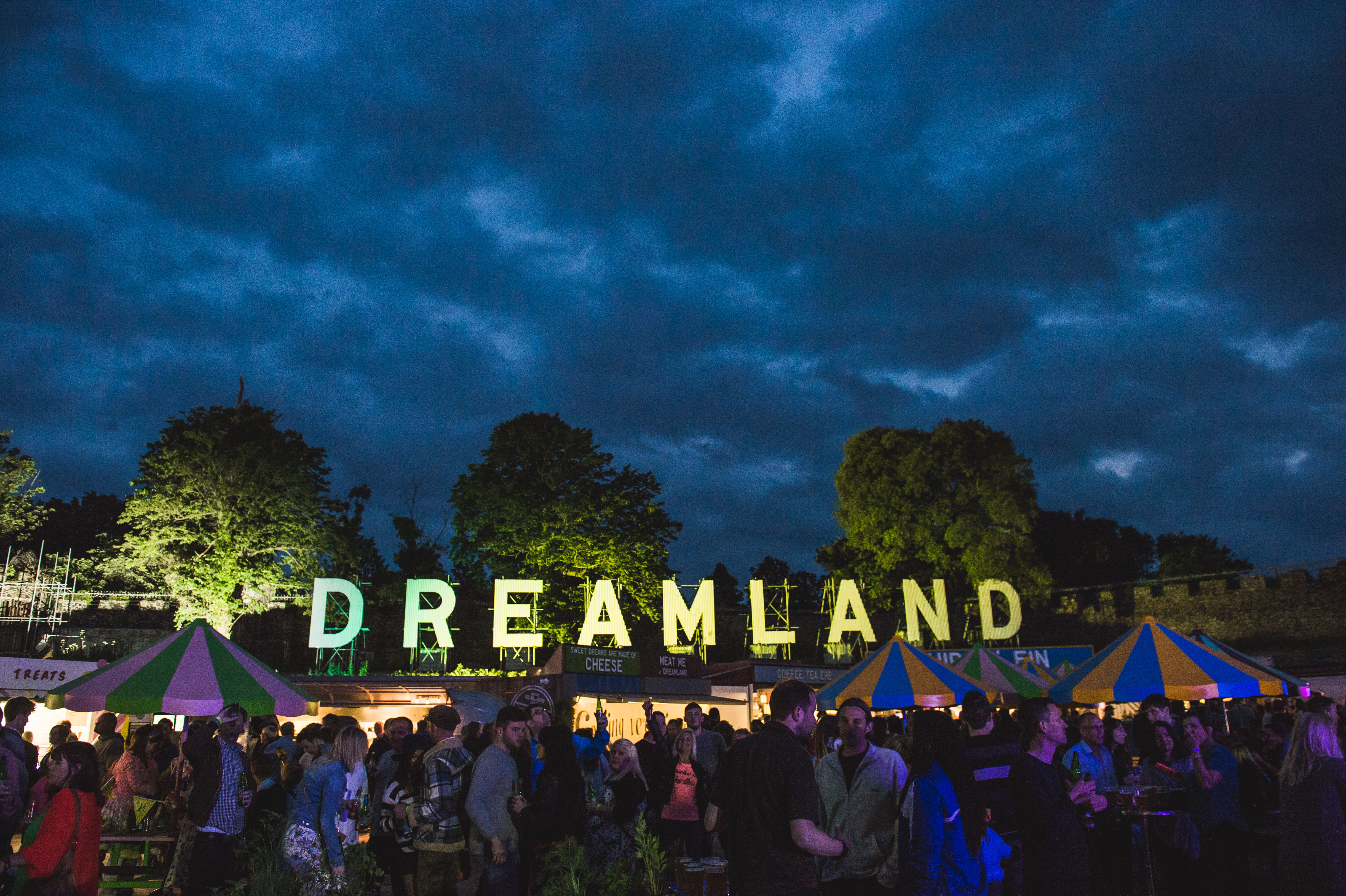 dreamland_opening_day_evening