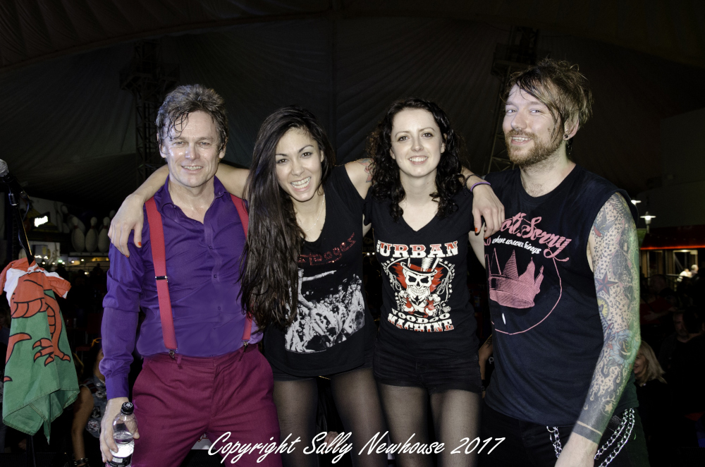 Duncan Reid and the Big Heads Band Pic